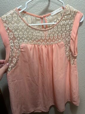 Potter's Pot Peach Sleeveless Top with Cream Crochet Yoke